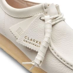 Clarks Off White Nubuck Wallabee Originals Icon Mens Shoes 26166299 12 Clarks Off White Nubuck Wallabee Originals Icon Mens Shoes 26166299 -Vogue Shoes 26166299 6 resized