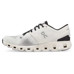 On White/Black Cloud X 3 Women's Athletic Shoes 60.98697 -Vogue Shoes 60.98697 cloud x 3 white black w g4 resized