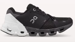 On Black/White Cloudflyer 4 Women's Running Shoes 71.98671 -Vogue Shoes 71.98671 1 rs