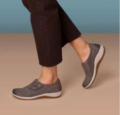 Aetrex Black Karina Monk Womens Wide Shoe DM500 -Vogue Shoes dm500 5