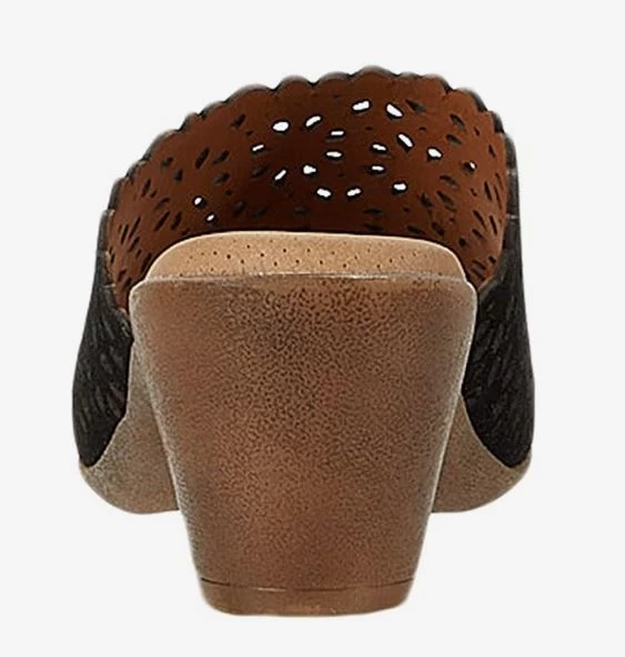 Eric Michael Black Finley Womens Leather Upper Slide Sandals 6 Eric Michael Black Finley Womens Leather Upper Slide Sandals - Image 4